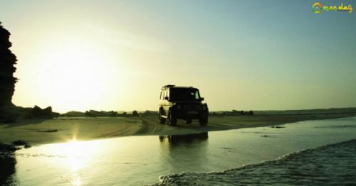 Beach, park driving banned in Oman