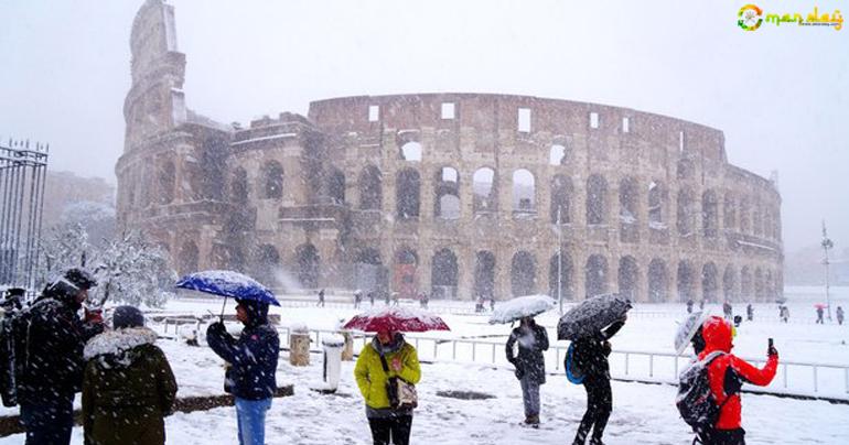 Rare snow storm wreaks havoc in Rome